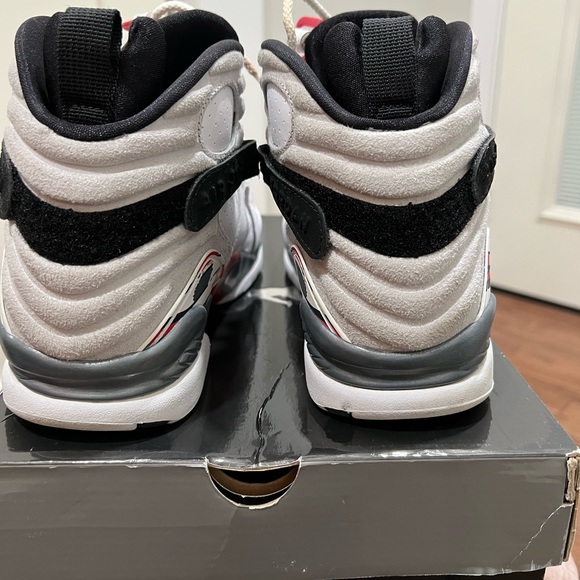 Jordan Retro 8 bugs bunny size 9 - Picture 2 of 5